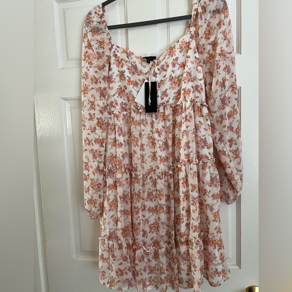 Tiered Floral Dress with Sheer long sleeves Size Large NWT